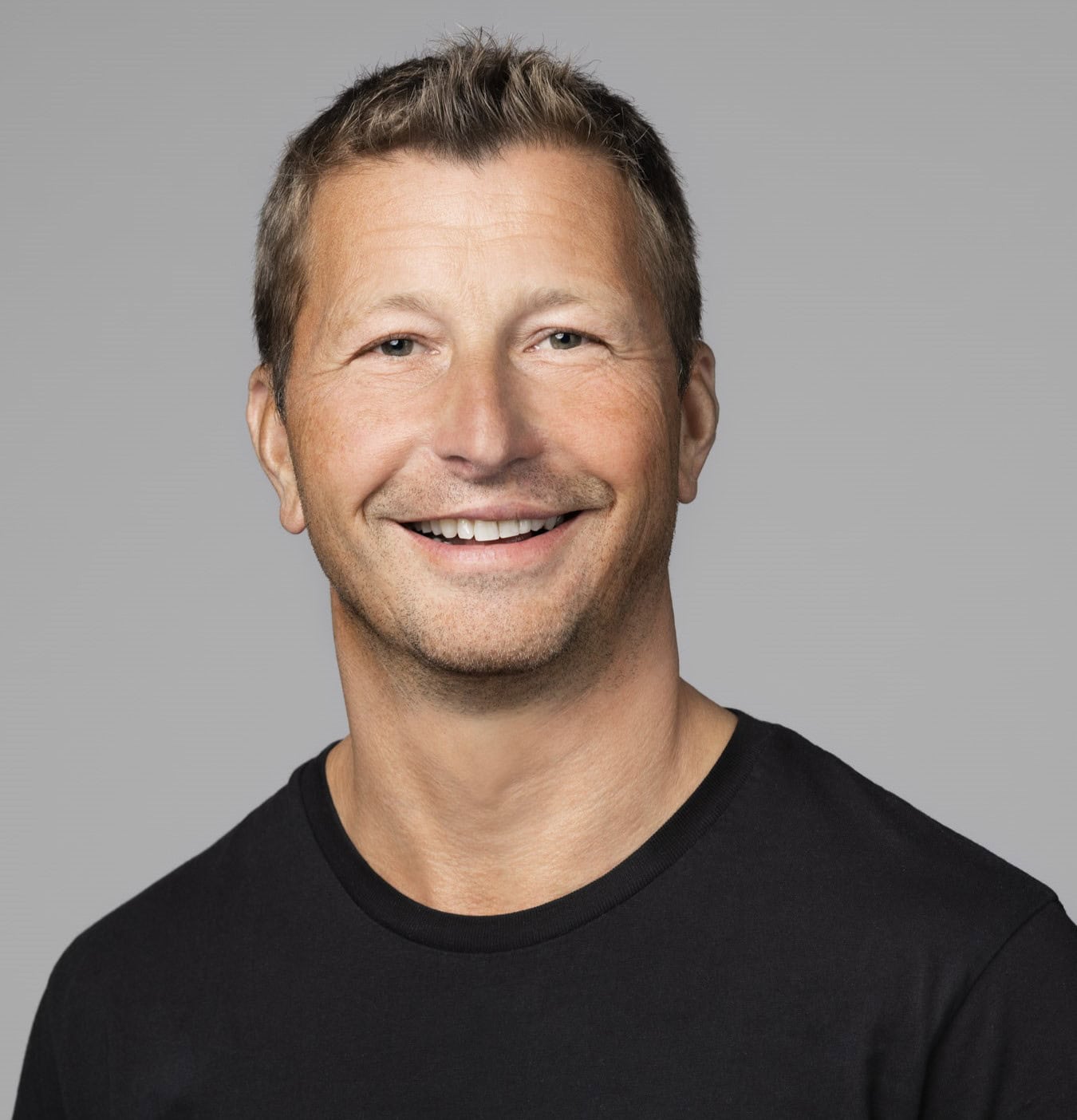 Dr. Henning Wirth